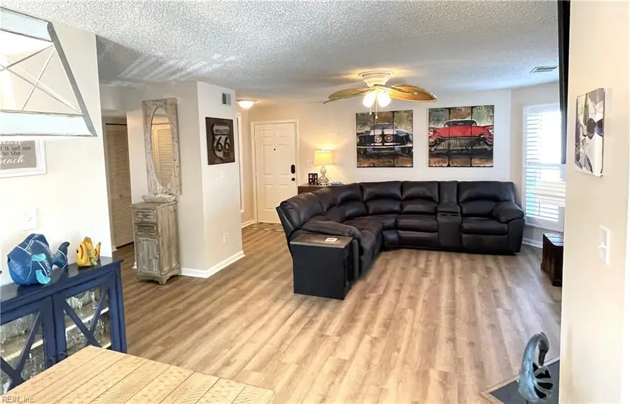 512 24th Street #203, Virginia Beach, VA 23451 - #2