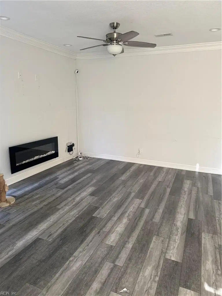 17 Lacrosse Street, Hampton, VA 23663 - #3