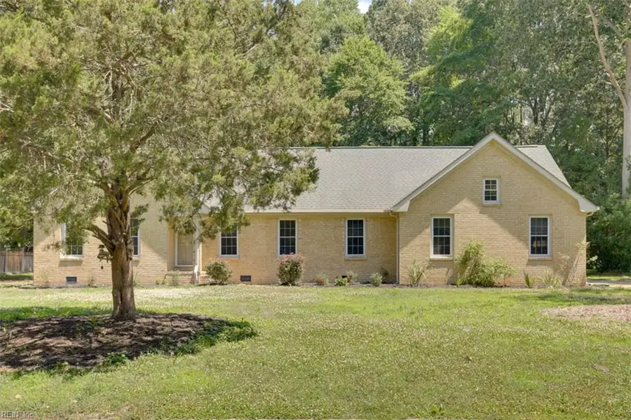 204 Arch Road, Chesapeake, VA 23322 - #2