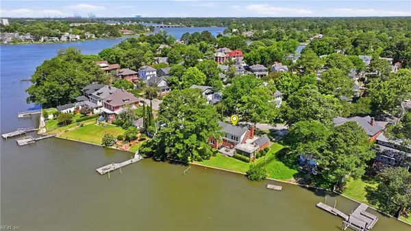 1433 Huntington Crescent, Norfolk, VA 23509