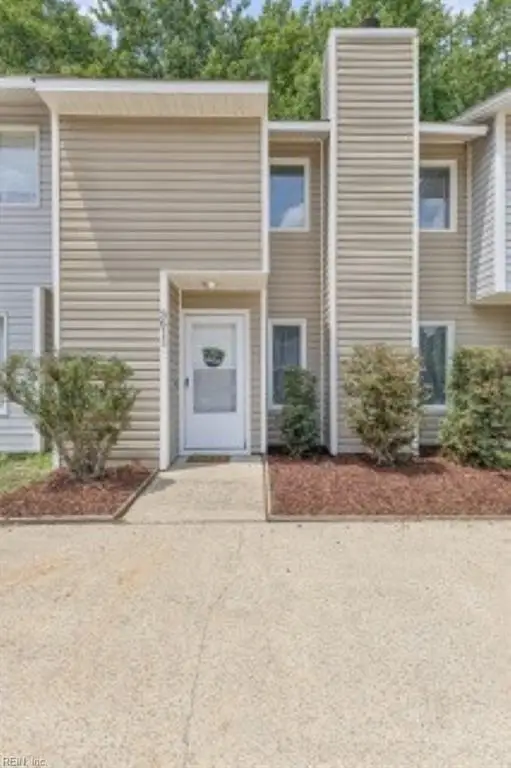 3611 Radford Circle, Chesapeake, VA 23321