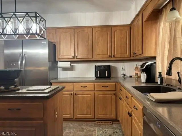 112 Beechwood Drive, Franklin, VA 23851 - #3