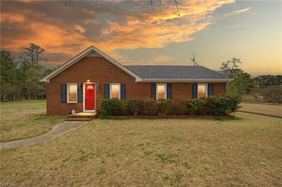 2111 Jenkins Neck Road, Gloucester Point, VA 23062 - #2