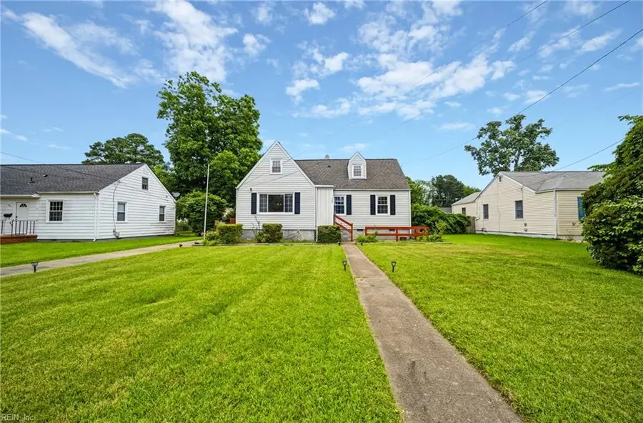 125 Cambridge Place, Hampton, VA 23669 - #2