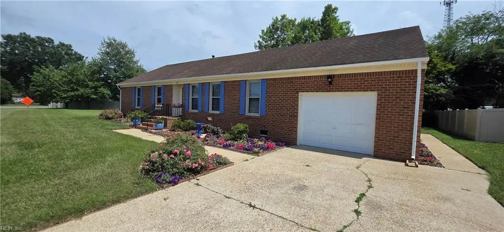 725 Luray Terrace, Chesapeake, VA 23322 - #1