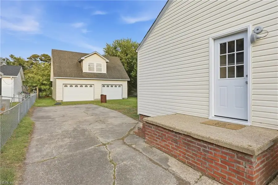 1404 Willow Avenue, Chesapeake, VA 23325 - #2