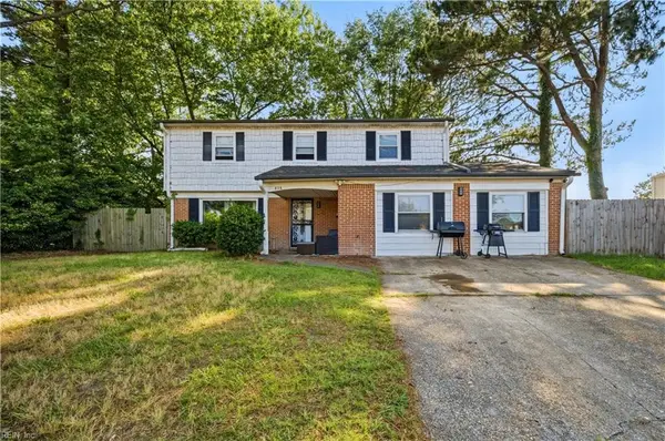 836 Sir Lancelot Drive, Chesapeake, VA 23323