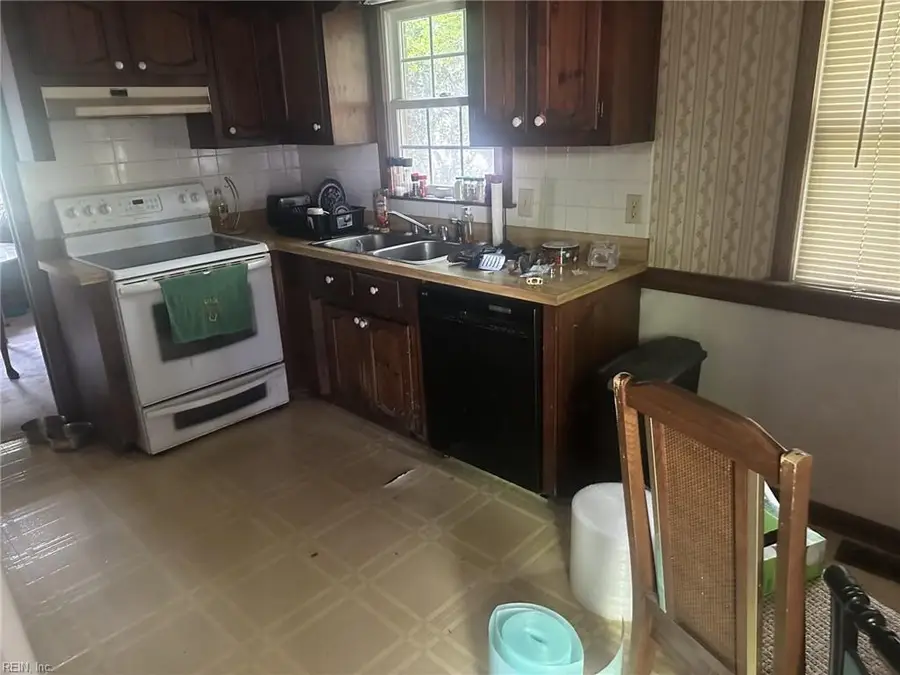 532 Sunderland Terrace, Chesapeake, VA 23322 - #2