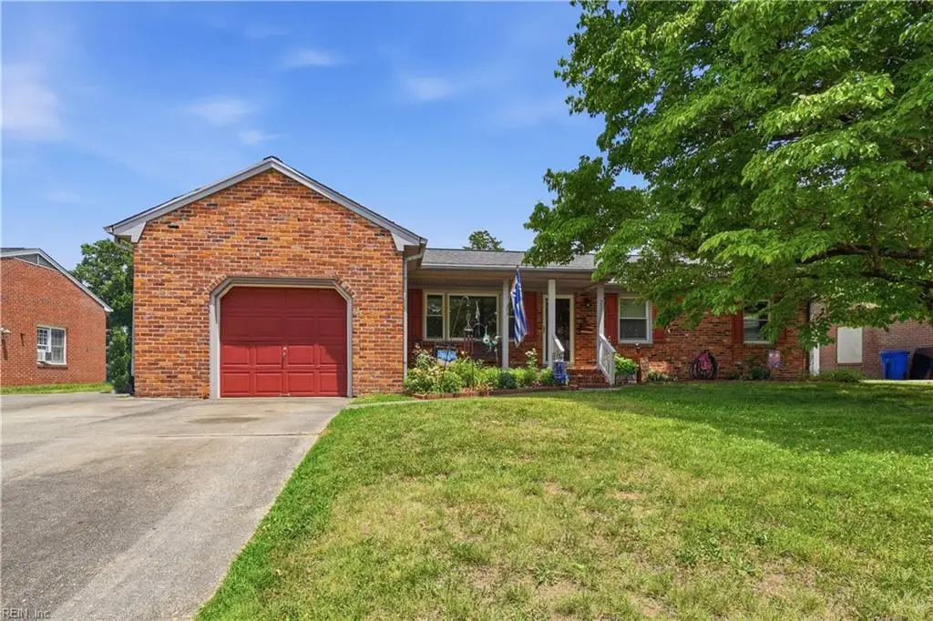207 Dabney Drive, Newport News, VA 23602 - #1