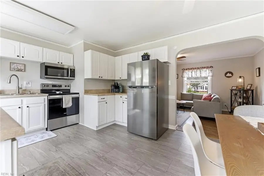 725 Leonard Road, Norfolk, VA 23518 - #3