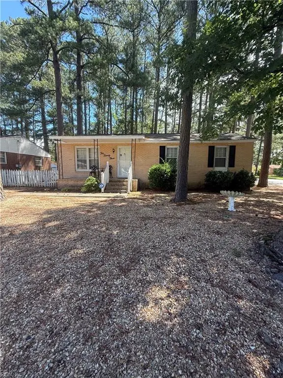 223 Thomas Street, Franklin, VA 23851