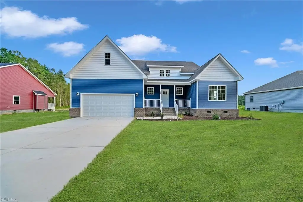 324 Bank Street, Waverly, VA 23890 - #1