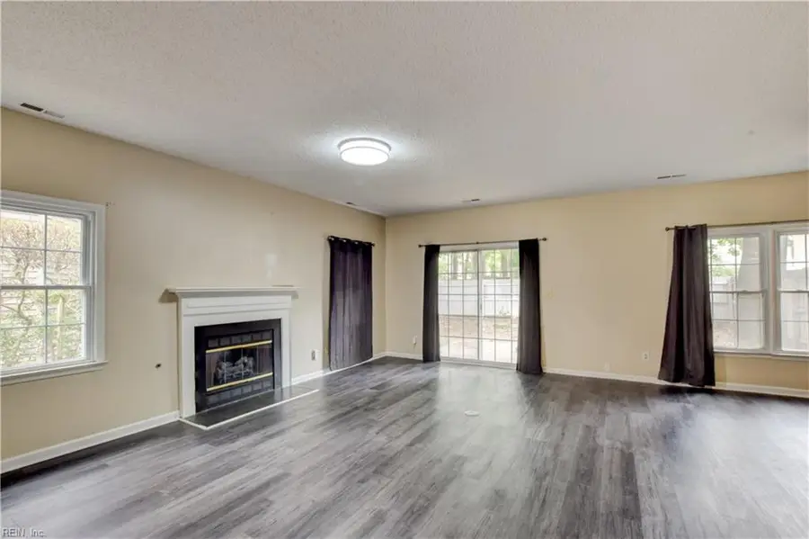 922 Willow Point, Newport News, VA 23602 - #2