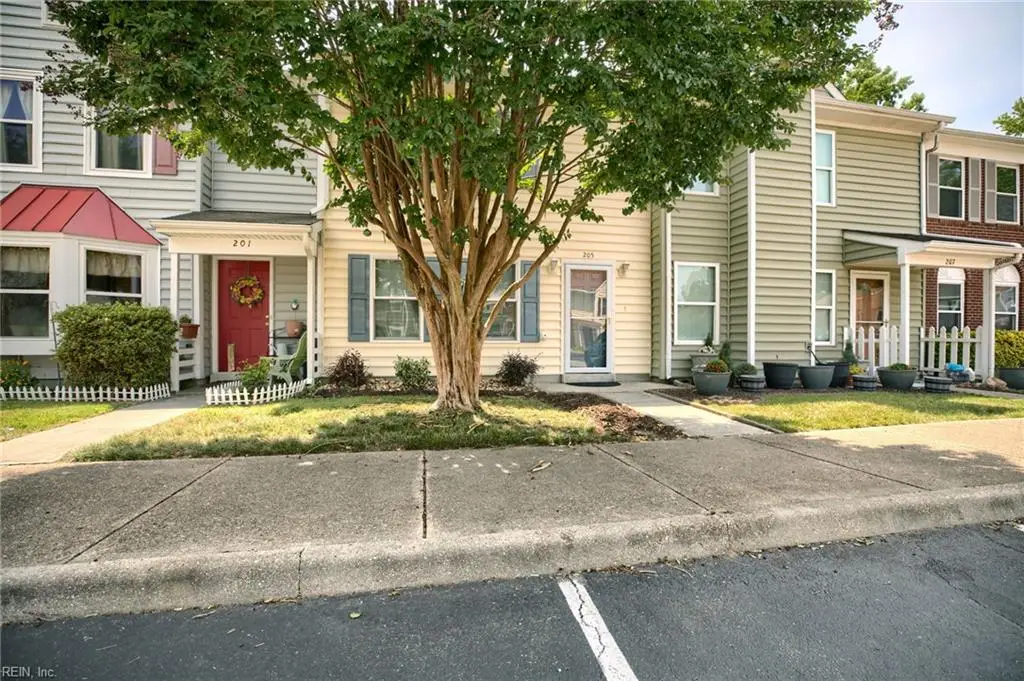 205 Whitewater Drive, Newport News, VA 23608 - #1