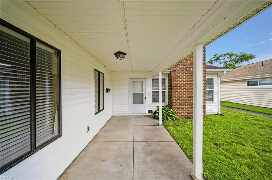 3524 Daffodil Crescent, Virginia Beach, VA 23453 - #3