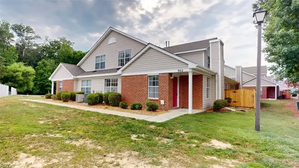 902 Miller Creek Lane, Newport News, VA 23602