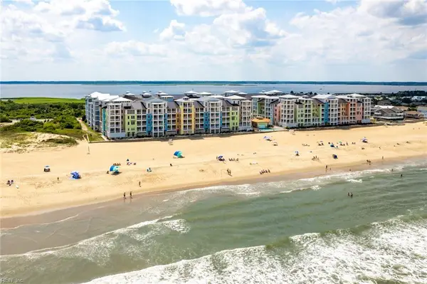 3738 Sandpiper Road #426B, Virginia Beach, VA 23456