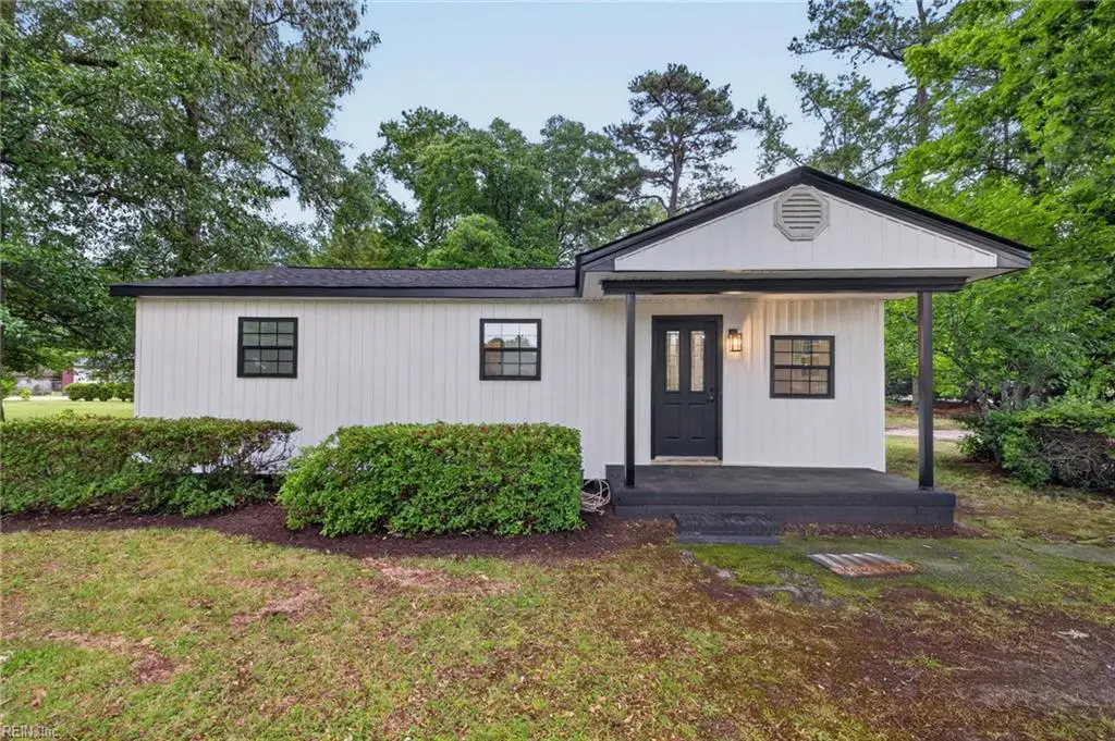 1240 Bells Mill Road, Chesapeake, VA 23322 - #1