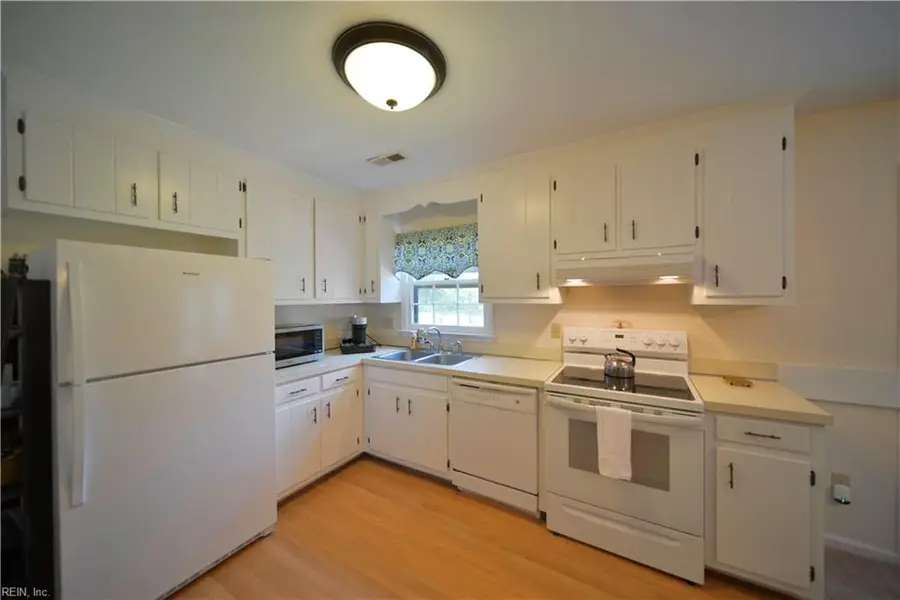 225 Little Florida Road, Poquoson, VA 23662 - #3