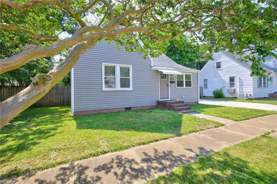 3821 Essex Circle, Norfolk, VA 23513 - #2