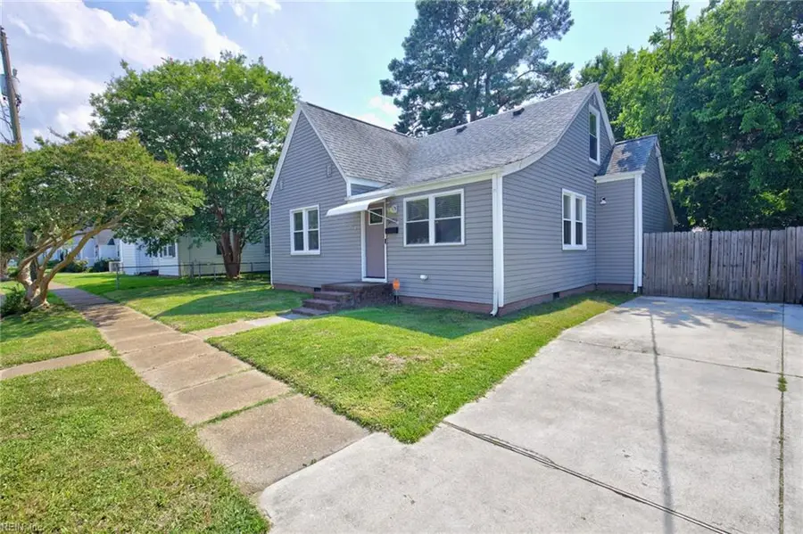 3821 Essex Circle, Norfolk, VA 23513 - #3