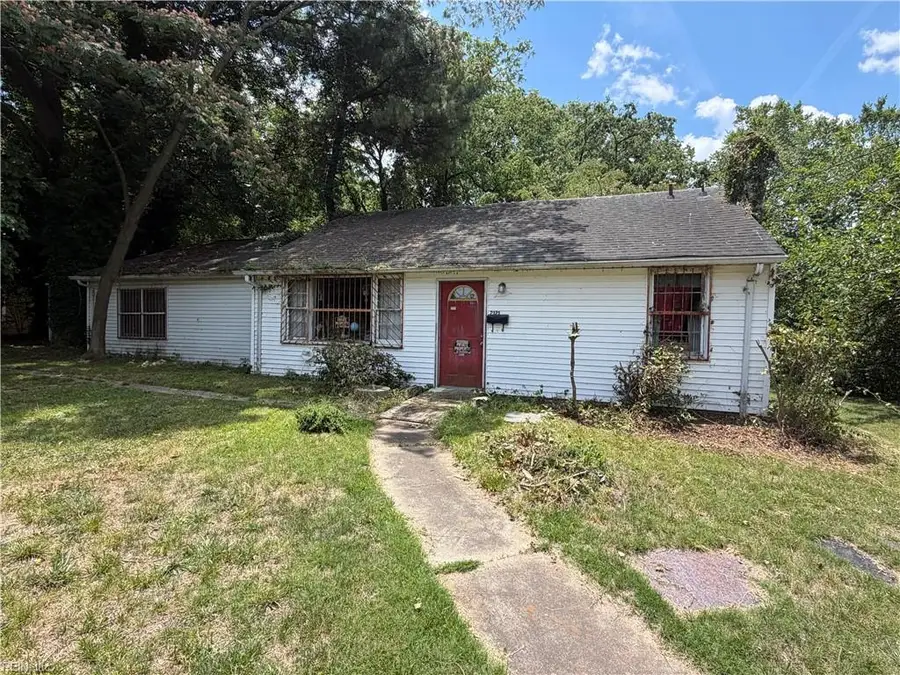 2121 Wheeling Avenue, Norfolk, VA 23523 - #2