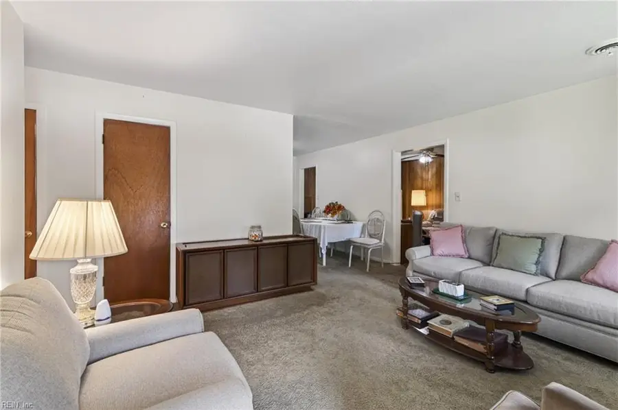 146 Ruston Drive, Newport News, VA 23602 - #3