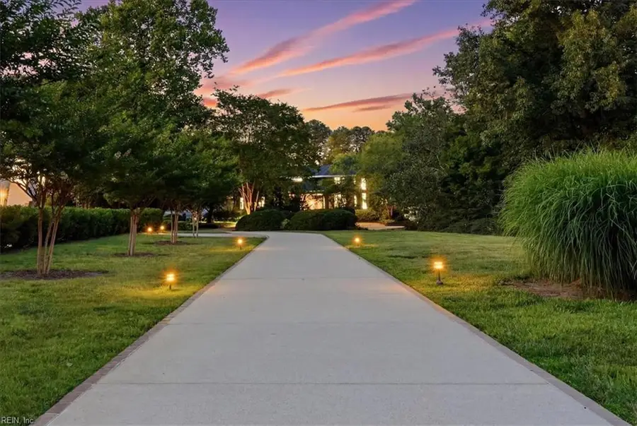 1242 N Inlynnview Road, Virginia Beach, VA 23454 - #3