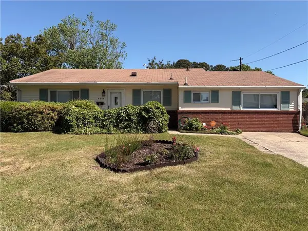 4604 Crown Point Lane, Virginia Beach, VA 23462
