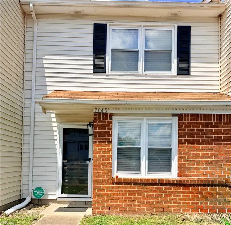 1045 Commonwealth Place, Virginia Beach, VA 23464 - #1