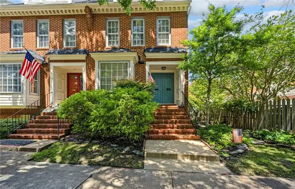 819 Botetourt Gardens, Norfolk, VA 23507