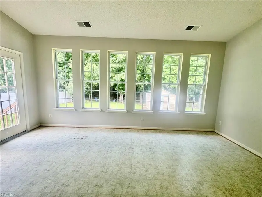3018 Kempton Park Road, Suffolk, VA 23435 - #2