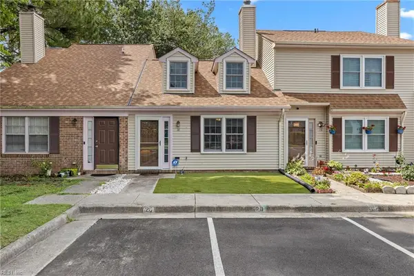 18 Parkway Drive, Hampton, VA 23669