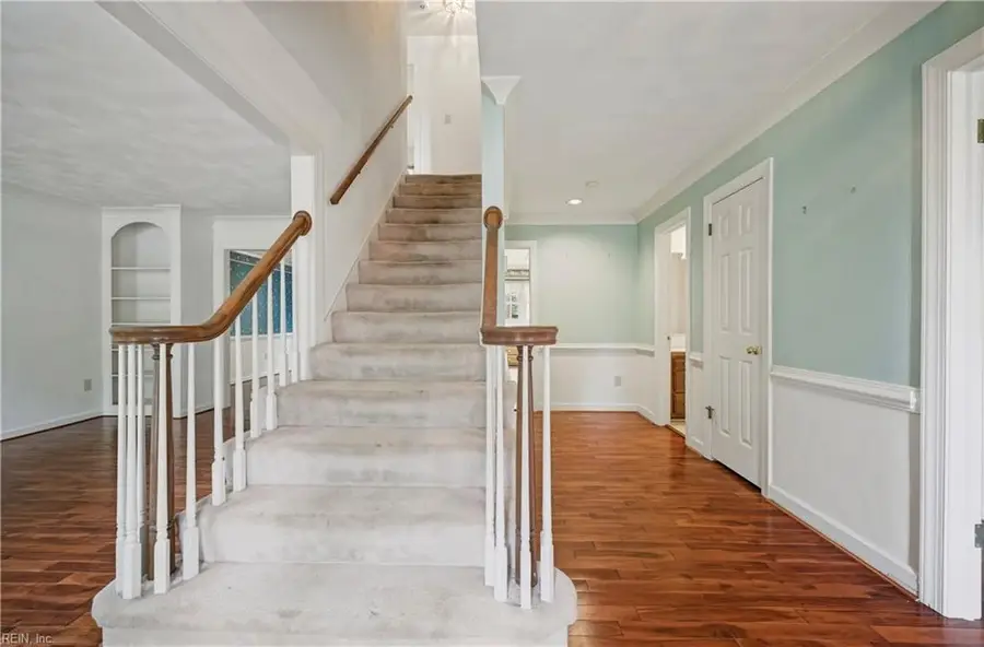 220 Marsh Island Drive, Chesapeake, VA 23320 - #2