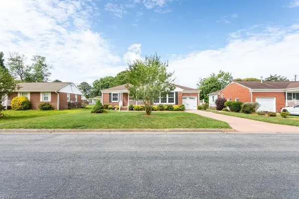 33 Saint Albans Drive, Hampton, VA 23669