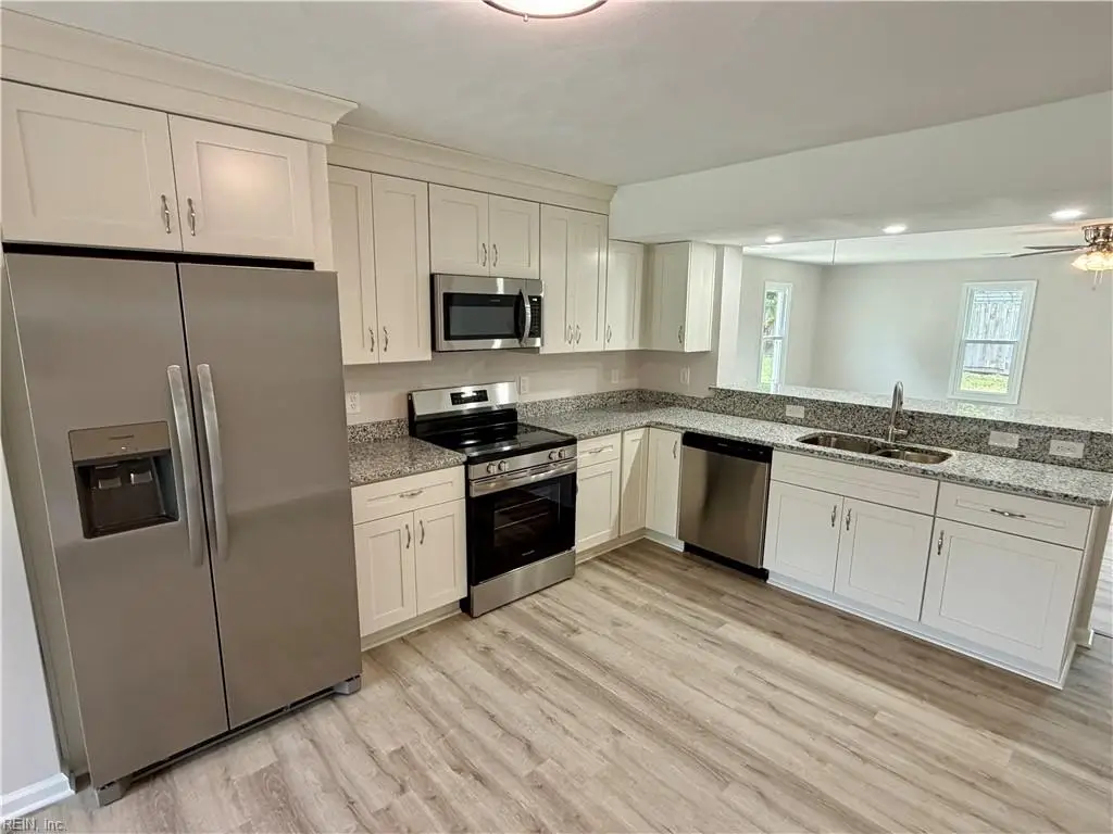 5124 Bellows Ln, Virginia Beach, VA 23455 - #1