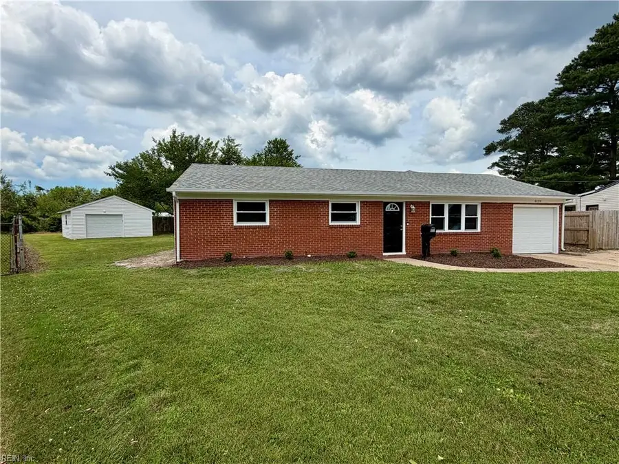 5124 Bellows Ln, Virginia Beach, VA 23455 - #2