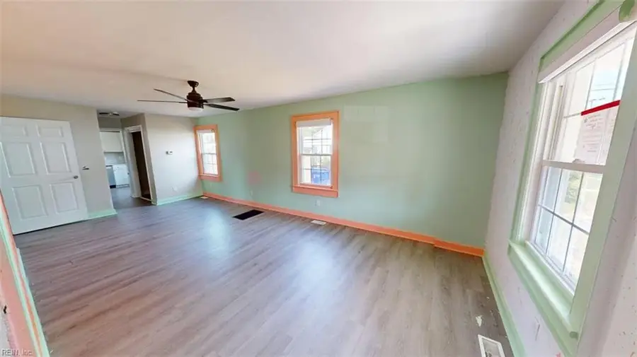 307 Elizabeth Street, Suffolk, VA 23434 - #2