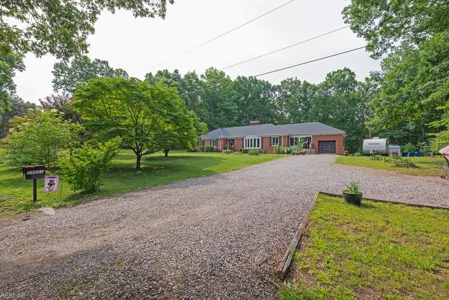 24601 Pear Orchard Road, Moseley, VA 23120 - #2