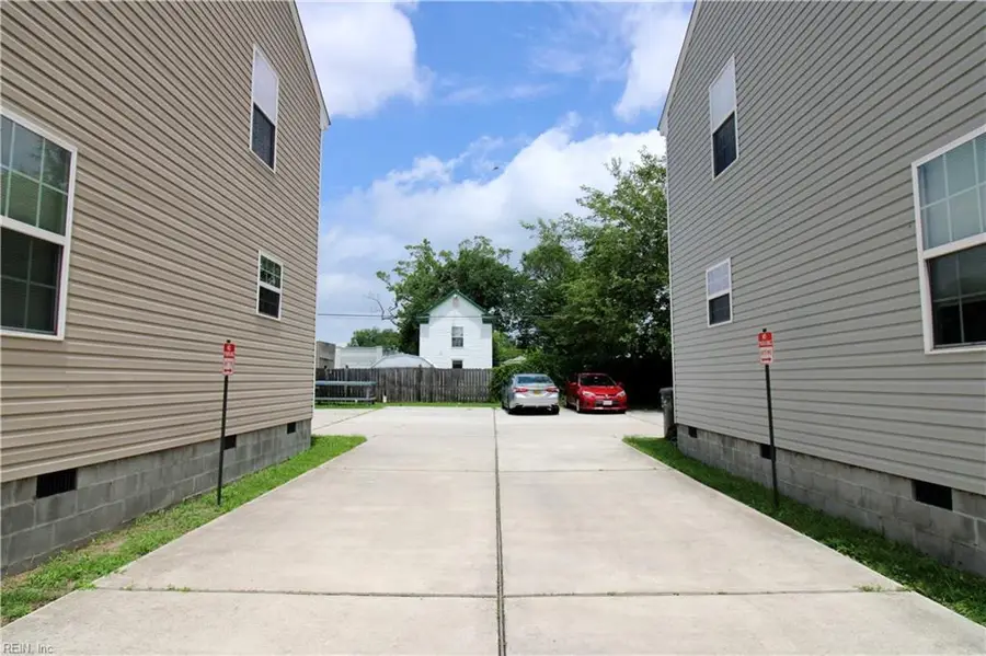 854 W 43rd Street, Norfolk, VA 23508 - #2
