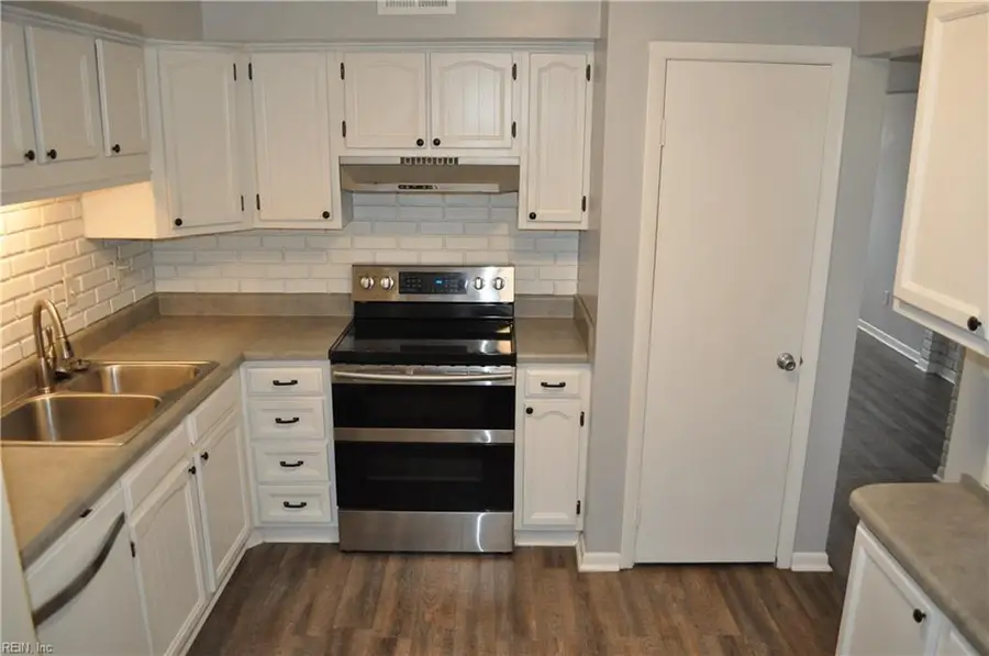 707 Tilden Place, Virginia Beach, VA 23454 - #3