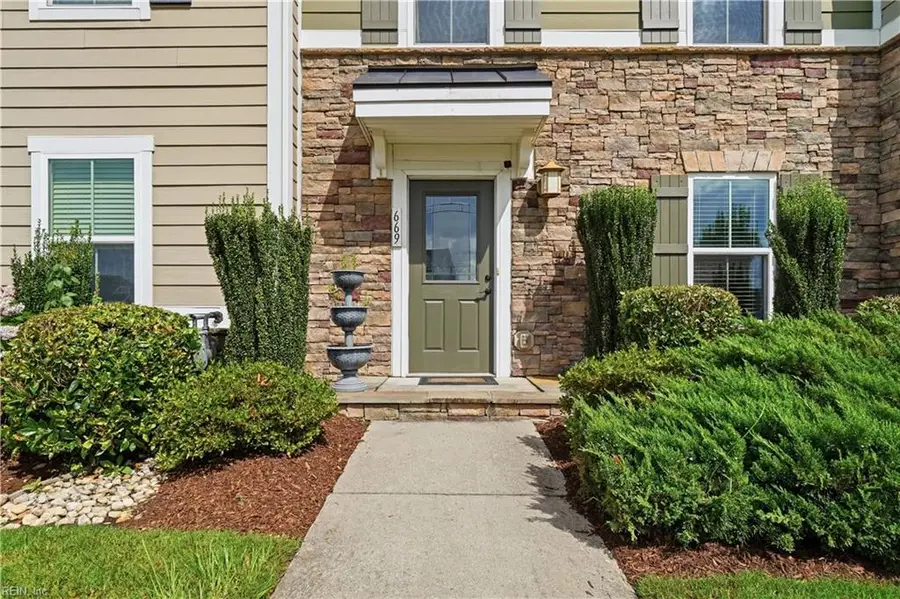 669 Mill Creek Parkway, Chesapeake, VA 23323 - #2