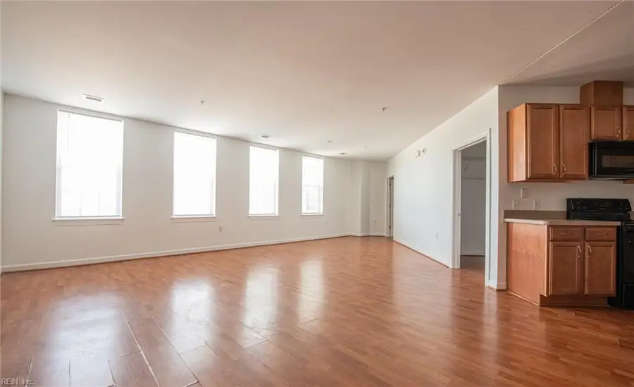 801 Poindexter Street #318, Chesapeake, VA 23324 - #3