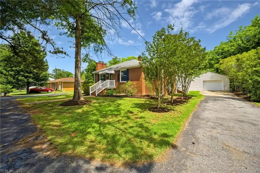568 Yorktown Road, Newport News, VA 23603 - #2