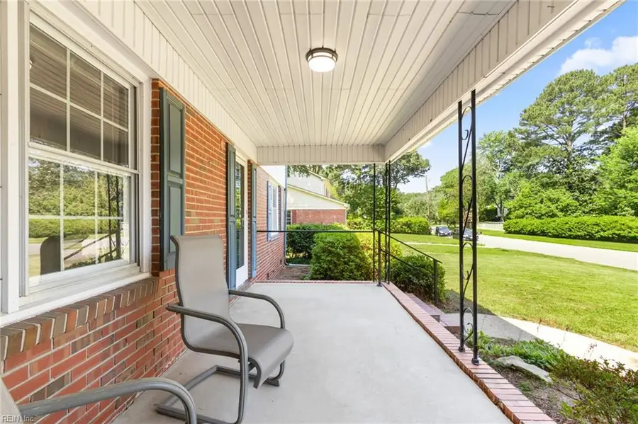 517 Kingston Drive, Virginia Beach, VA 23452 - #3