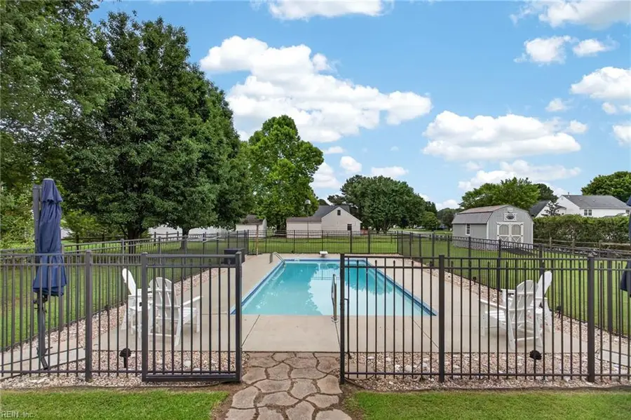 200 Winchester Place, Smithfield, VA 23430 - #3
