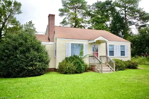 106 Greenbrier Road, Chesapeake, VA 23320