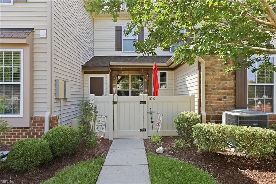 102 Herons Cove, Carrollton, VA 23314 - #2