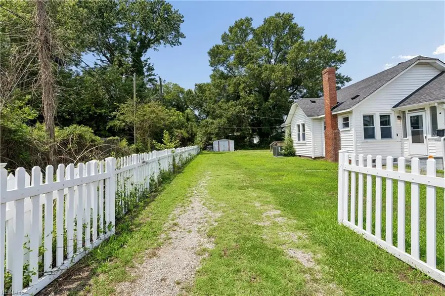 515 Powhatan Parkway, Hampton, VA 23661 - #2