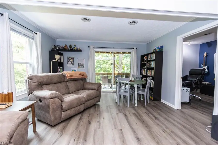 100 Burnt Bridge Way #E, Yorktown, VA 23692 - #3